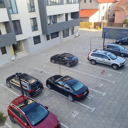Deluxe 2 Bedroom Apartment With Balcony And Private Parking Bragadiru Экстерьер фото
