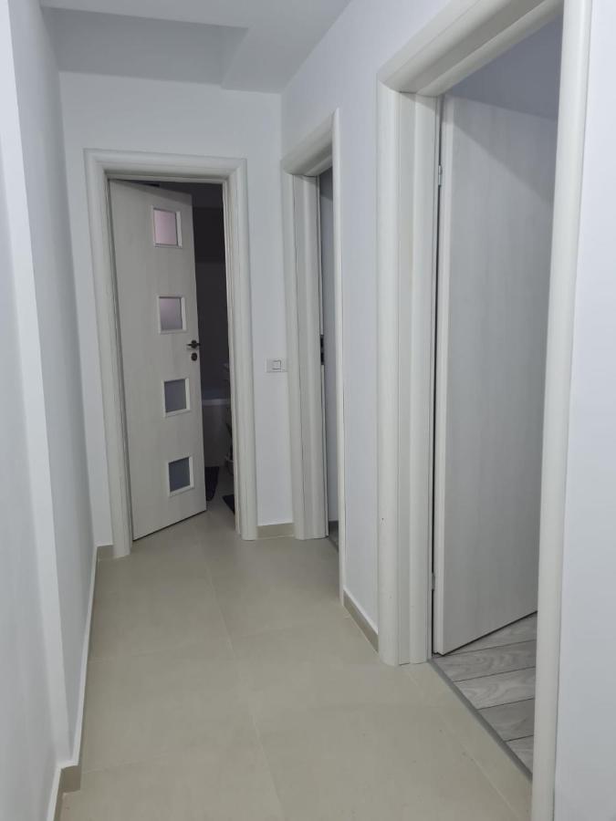 Deluxe 2 Bedroom Apartment With Balcony And Private Parking Bragadiru Экстерьер фото