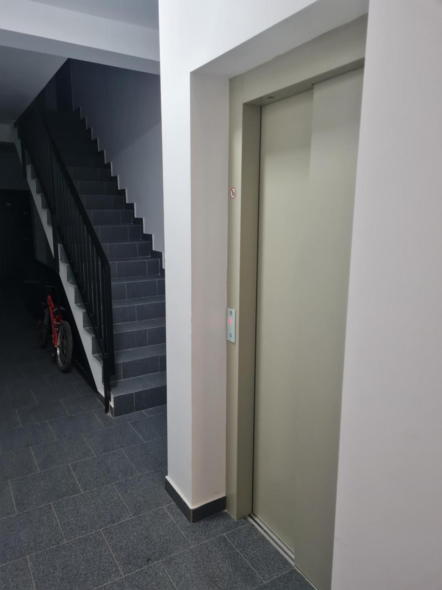 Deluxe 2 Bedroom Apartment With Balcony And Private Parking Bragadiru Экстерьер фото
