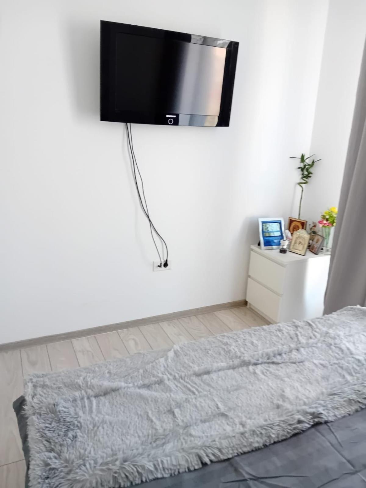 Deluxe 2 Bedroom Apartment With Balcony And Private Parking Bragadiru Экстерьер фото